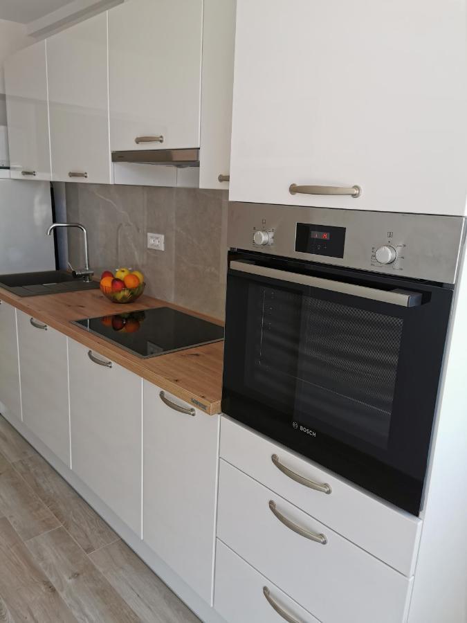 Apartman Adriatic Pavlinovic - 马卡尔斯卡 外观 照片